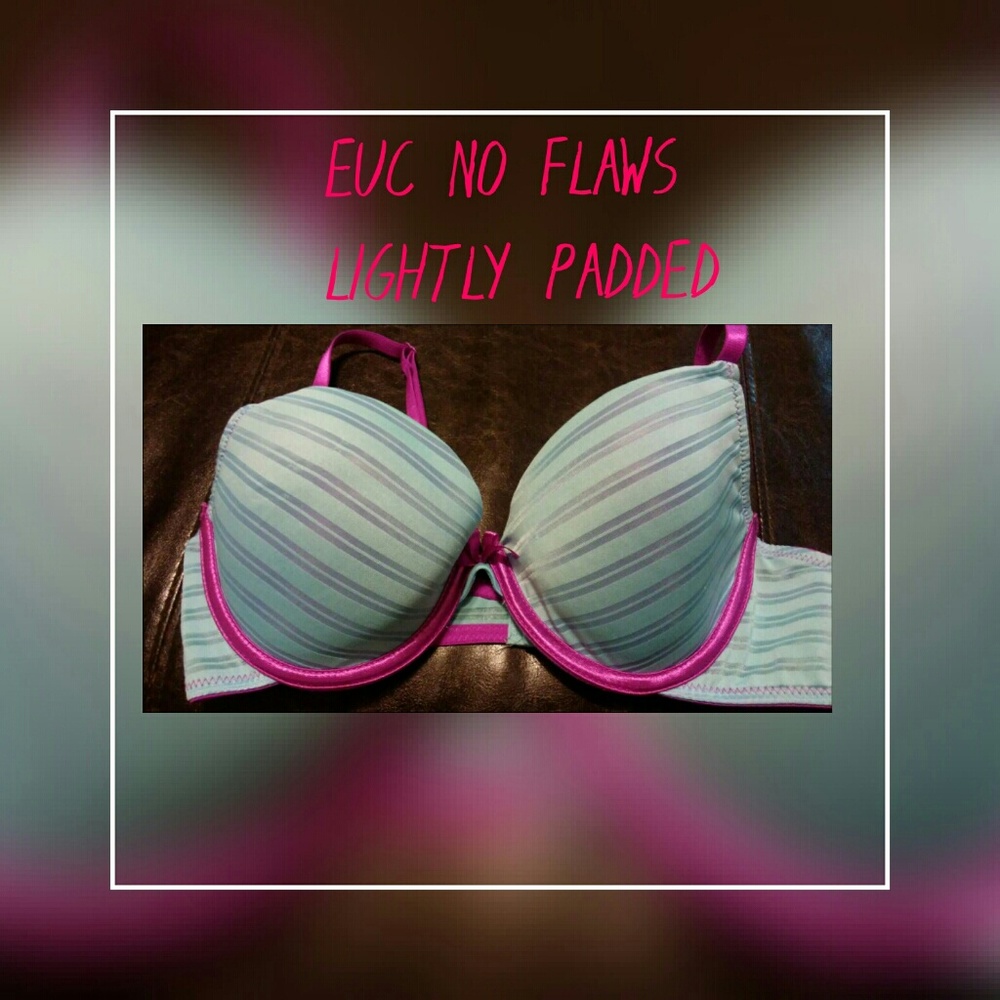 Unbranded super cute bra!